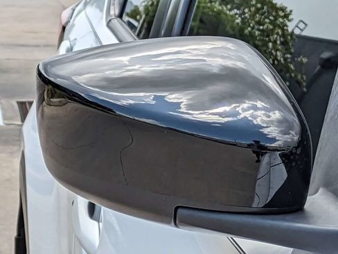 Used 2023 Nissan Kicks SV FWD image 13