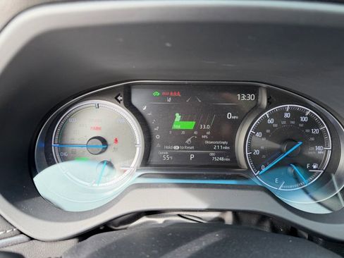 Used 2021 Toyota Venza Limited w/ Carpet Mat Package (TMS) image 31