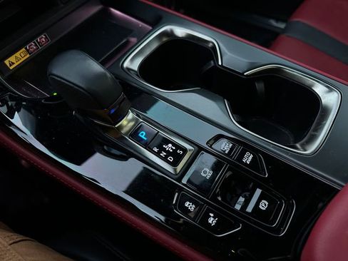 Used 2025 Lexus NX 450h+ F Sport image 30