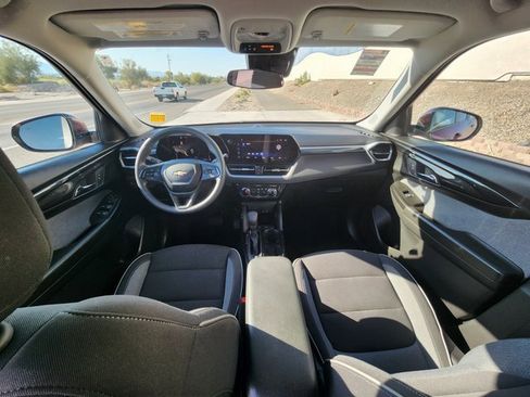 Used 2024 Chevrolet TrailBlazer LT w/ Driver Confidence Package image 22