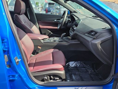 Used 2025 Cadillac CT4 V image 10