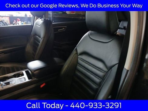 Used 2022 Ford Edge SEL w/ Convenience Package image 18