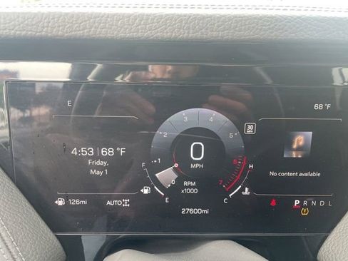 Used 2025 GMC Yukon Denali AWD/4WD image 13