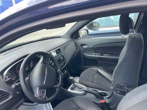 Used 2014 Chrysler 200 LX image 10