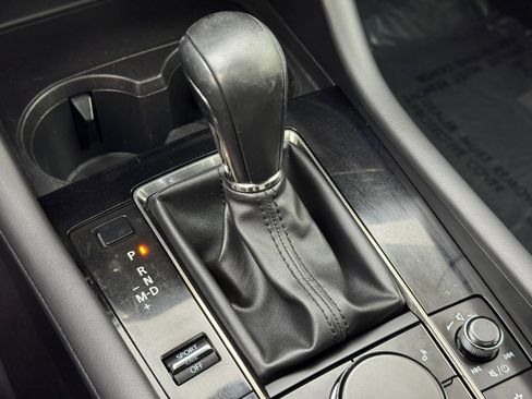 Used 2021 MAZDA MAZDA3 s image 28