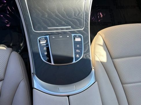 Used 2022 Mercedes-Benz GLC 300 4MATIC image 13