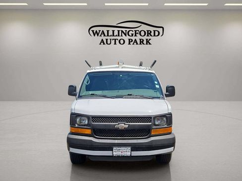 Used 2012 Chevrolet Express 1500 RWD image 2