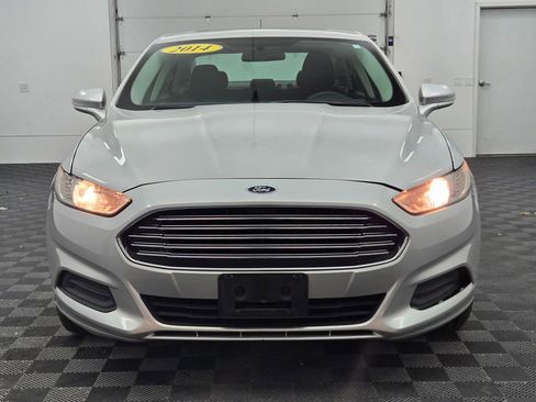 Used 2014 Ford Fusion SE image 12