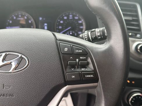 Used 2017 Hyundai Tucson Sport FWD image 13