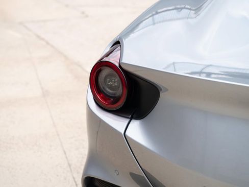 Used 2022 Ferrari Portofino M RWD image 22