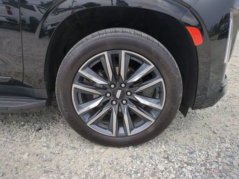 Used 2024 Cadillac Escalade Sport RWD image 12