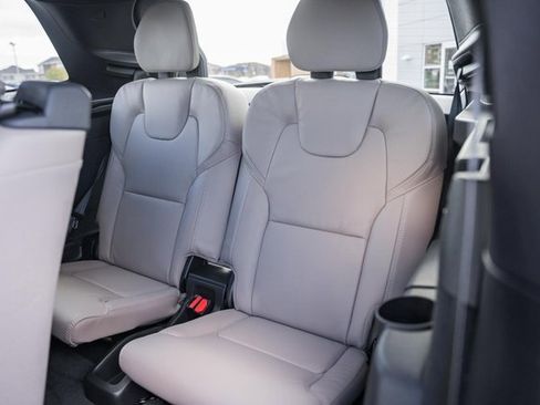 New 2026 Volvo XC90 B6 Ultra image 35