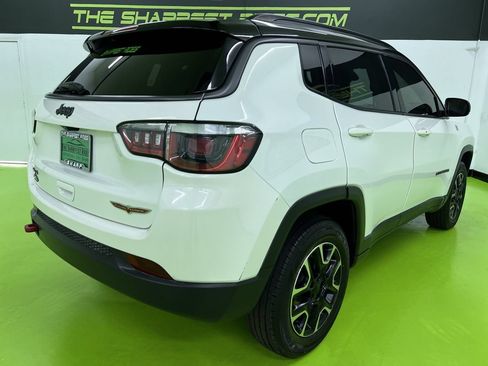 Used 2020 Jeep Compass Trailhawk AWD/4WD image 10