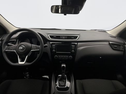 Used 2020 Nissan Rogue Sport S image 14