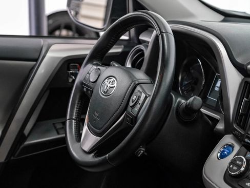 Used 2017 Toyota RAV4 XLE w/ All Weather Liner Package AWD/4WD image 15
