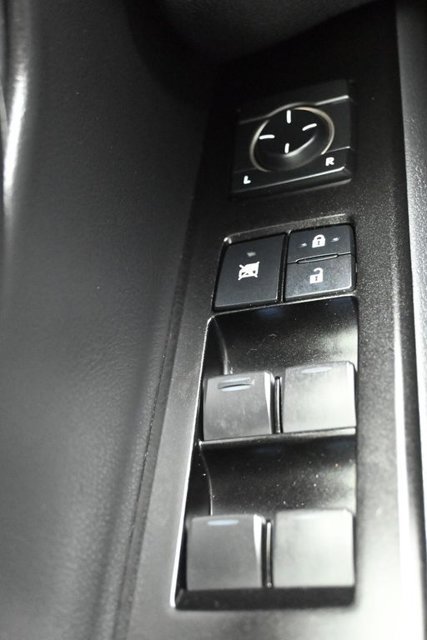 Used 2019 Lexus UX 200 w/ Premium Package FWD image 31