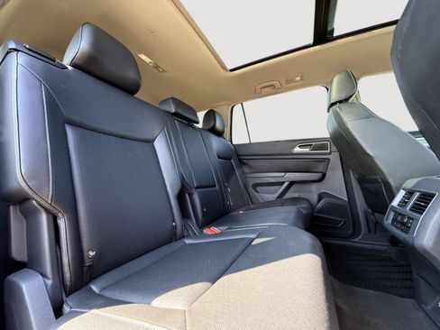 Used 2018 Volkswagen Atlas SEL AWD/4WD image 25