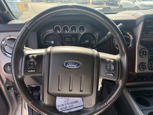 Used 2016 Ford F250 Lariat w/ Lariat Ultimate Package AWD/4WD image 12