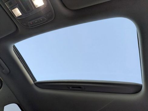 Used 2022 Kia Telluride EX w/ EX Premium Package image 22