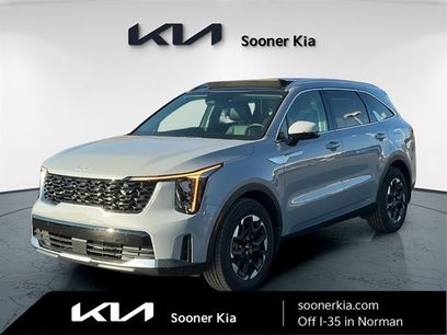 Used 2025 Kia Sorento S w/ Panoramic Sunroof Package