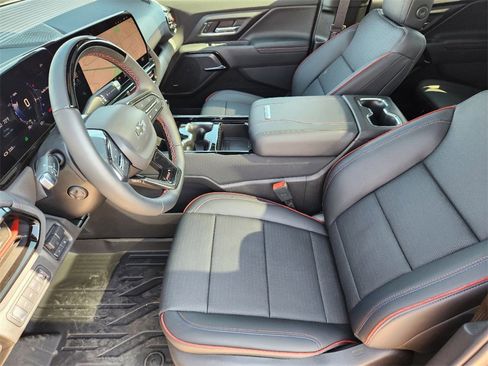 New 2024 Chevrolet Silverado EV RST image 5