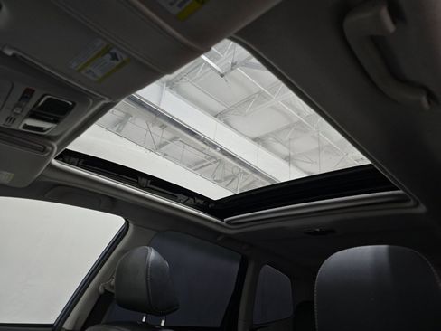 Used 2016 Subaru Forester 2.0XT Touring image 18