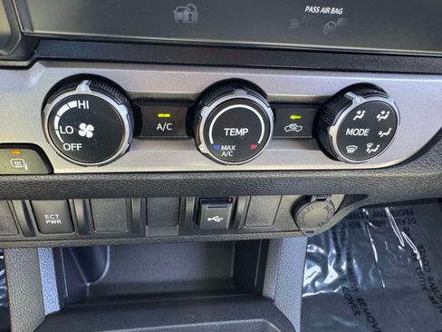 Certified 2023 Toyota Tacoma SR AWD/4WD image 32