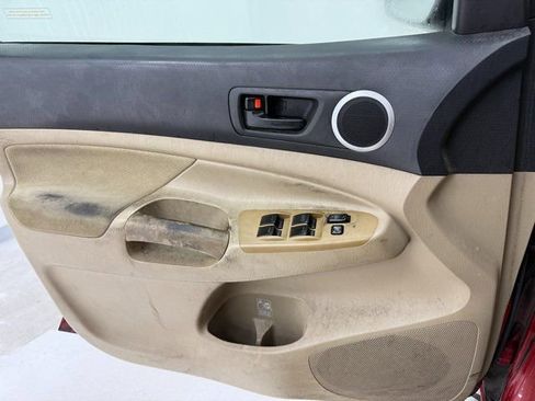 Used 2009 Toyota Tacoma PreRunner image 16