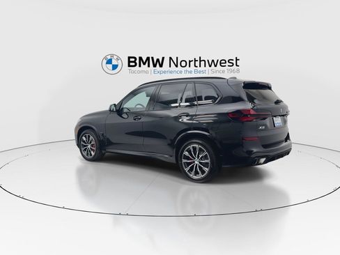 New 2026 BMW X5 xDrive40i w/ M Sport Package AWD/4WD image 12