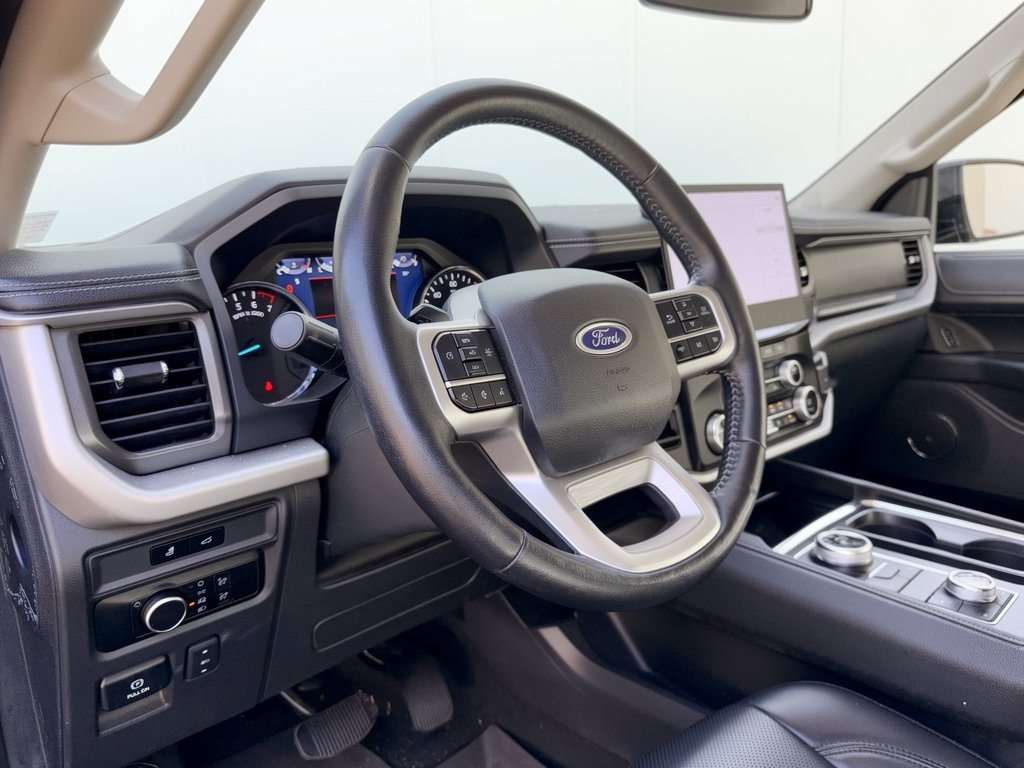 Used 2024 Ford Expedition Max XLT AWD/4WD image 4