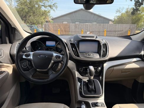 Used 2013 Ford Escape SEL FWD image 15