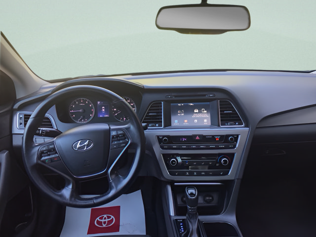 Used 2017 Hyundai Sonata Sport w/ Value Edition Package 02 FWD image 12