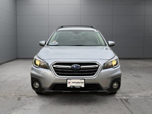 Used 2019 Subaru Outback 2.5i Limited w/ Popular Package #2 AWD/4WD image 8