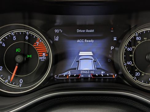 Used 2022 Jeep Cherokee Limited image 7