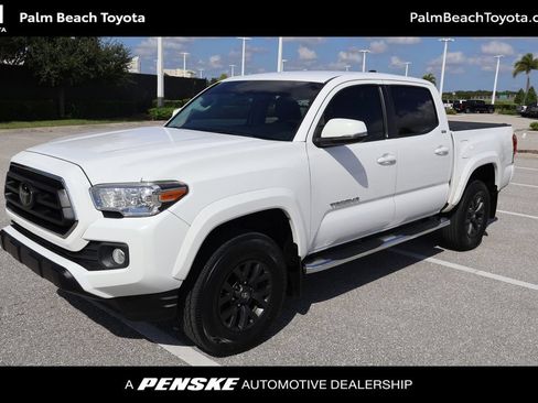 Used 2022 Toyota Tacoma SR5 w/ Technology Package RWD image 1