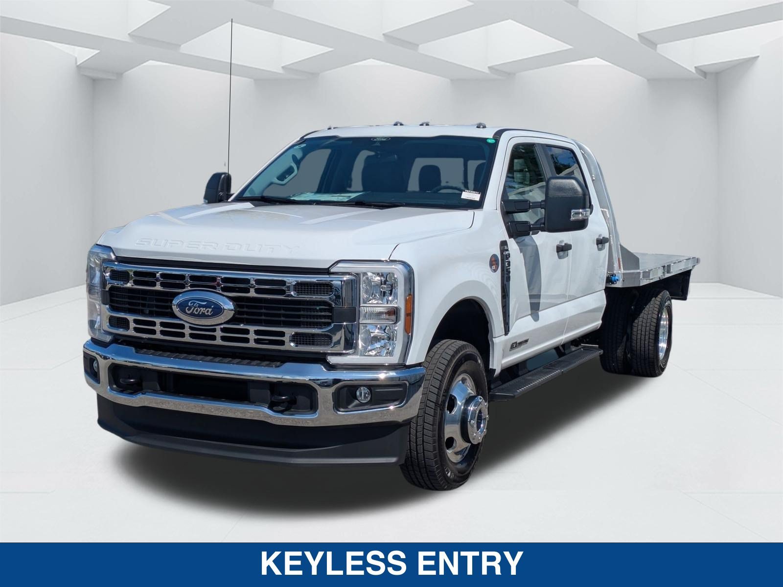 New 2026 Ford F350 XL w/ XL Chrome Package AWD/4WD image 9