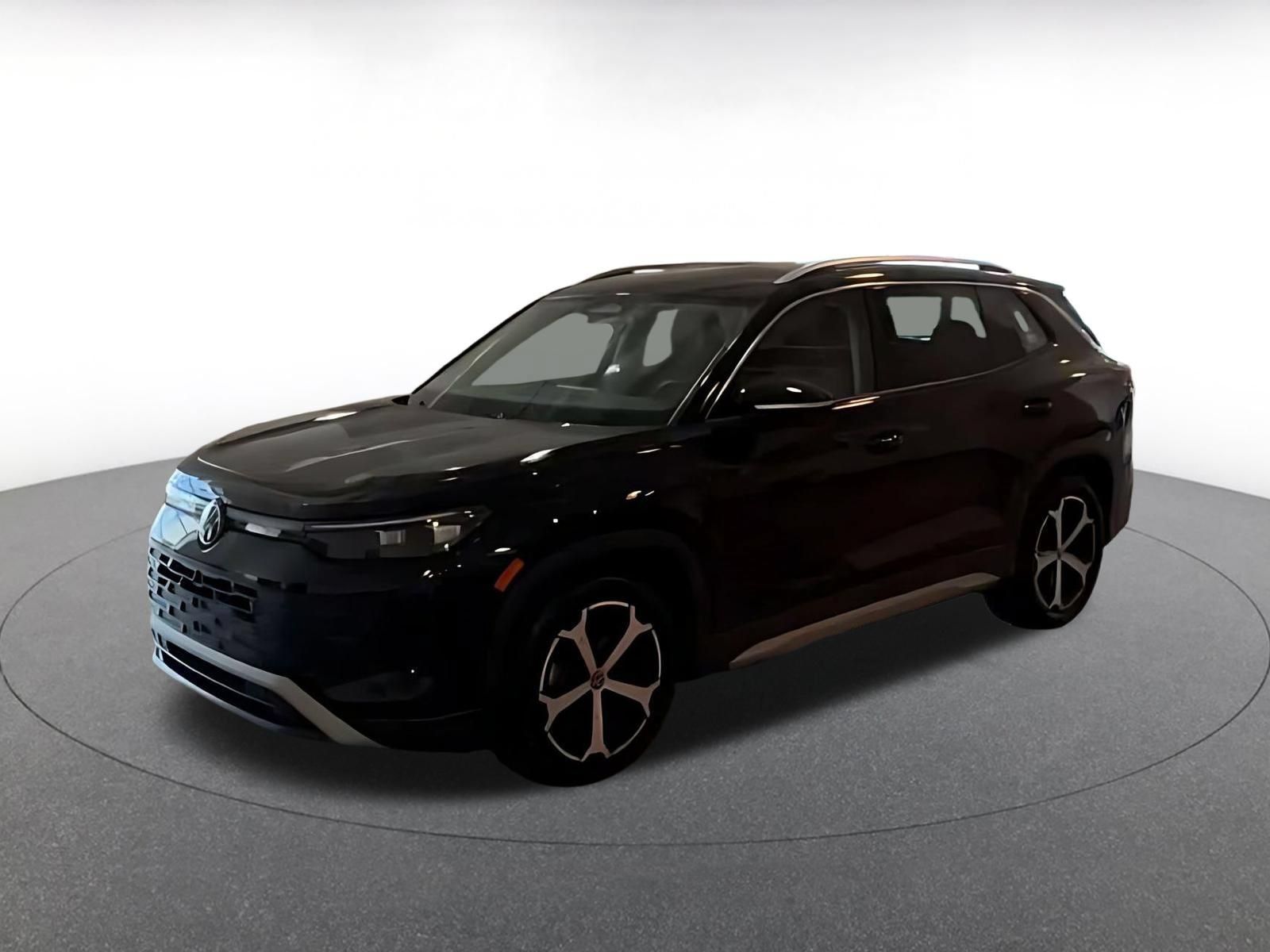 Used 2026 Volkswagen Tiguan SE FWD image 7