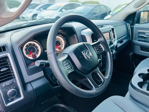 Used 2018 RAM 1500 Classic SLT image 18