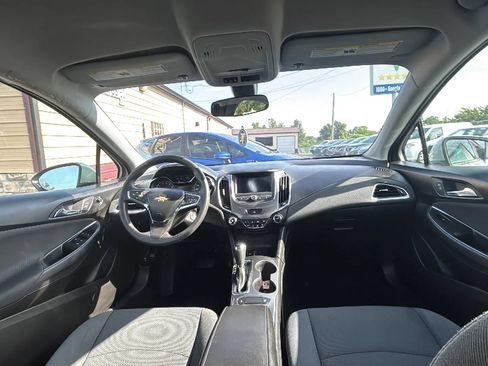 Used 2019 Chevrolet Cruze LS w/ LS Convenience Package FWD image 15