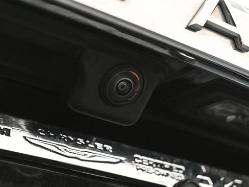 Used 2024 Volkswagen Atlas Cross Sport SEL Premium R-Line image 40