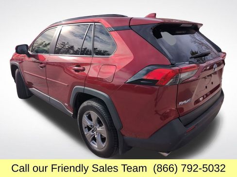 Used 2022 Toyota RAV4 XLE image 3