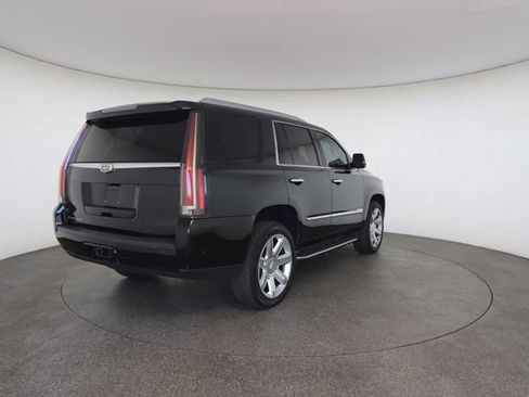 Used 2019 Cadillac Escalade Luxury AWD/4WD image 18