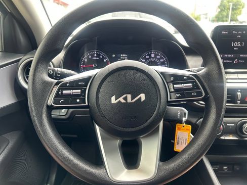 Used 2024 Kia Forte LXS FWD image 15