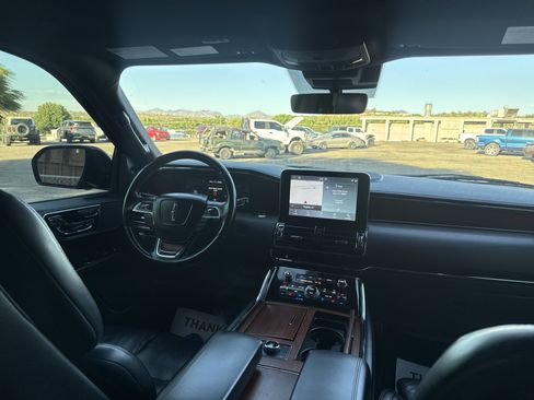Used 2021 Lincoln Navigator Reserve RWD image 16