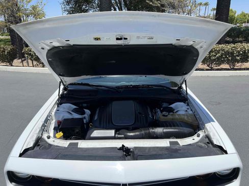 Used 2017 Dodge Challenger R/T RWD image 16