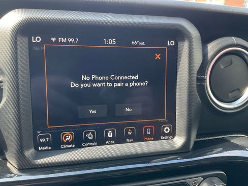 Used 2021 Jeep Gladiator Overland w/ Popular Equipment Package image 11