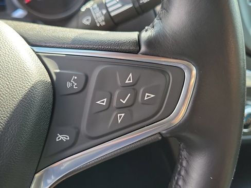 Used 2020 Chevrolet Equinox LT FWD image 6