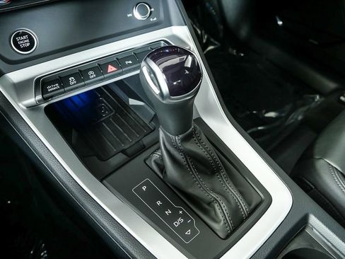 Used 2024 Audi Q3 2.0T Premium Plus w/ Premium Plus Package image 18