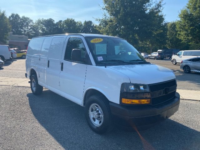 Used 2019 Chevrolet Express 2500 RWD image 6