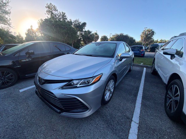 Used 2023 Toyota Camry LE FWD image 1